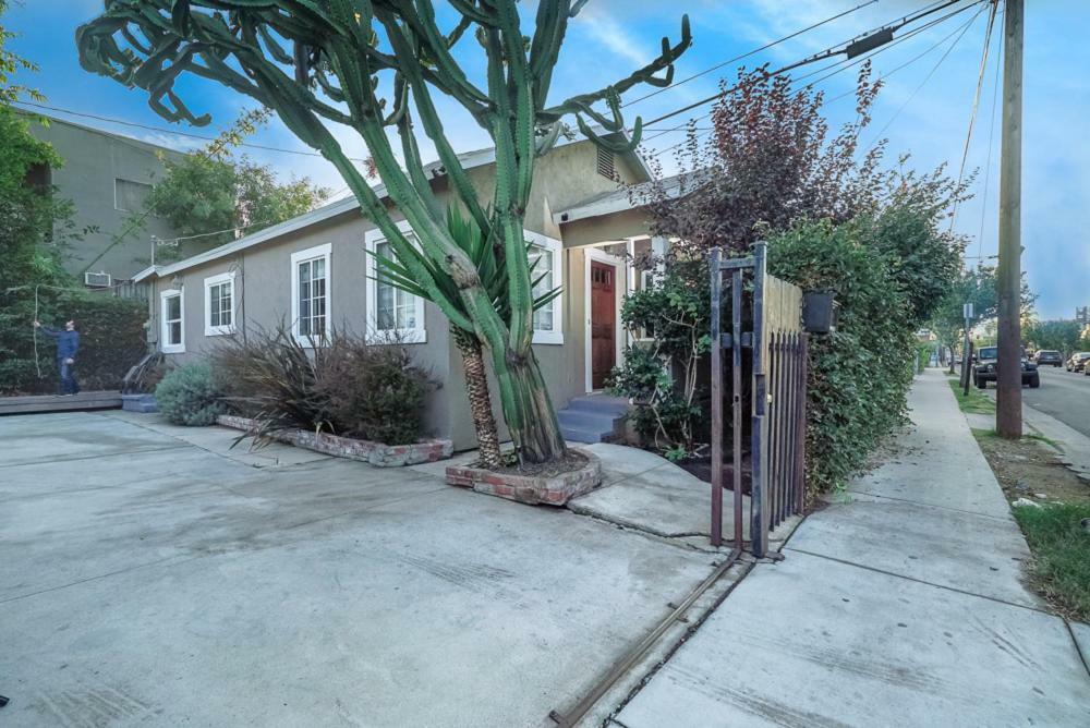 Stylish 2 Bed & 2 Bath At The Heart Of Hollywood With Free Parking - One Car Only Daire Los Angeles Dış mekan fotoğraf