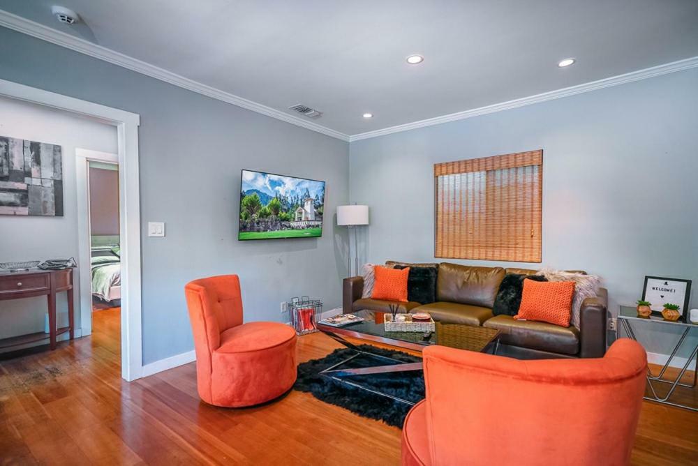 Stylish 2 Bed & 2 Bath At The Heart Of Hollywood With Free Parking - One Car Only Daire Los Angeles Dış mekan fotoğraf