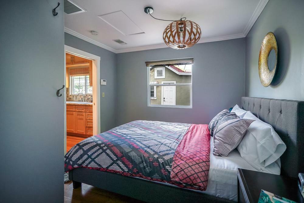 Stylish 2 Bed & 2 Bath At The Heart Of Hollywood With Free Parking - One Car Only Daire Los Angeles Dış mekan fotoğraf
