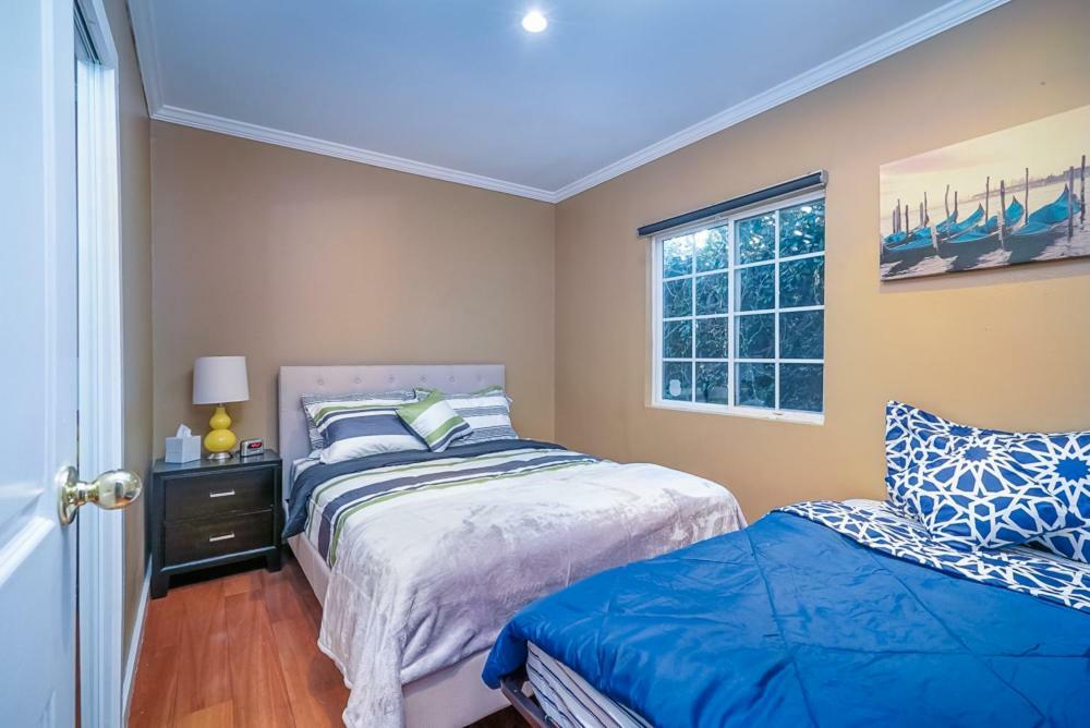 Stylish 2 Bed & 2 Bath At The Heart Of Hollywood With Free Parking - One Car Only Daire Los Angeles Dış mekan fotoğraf
